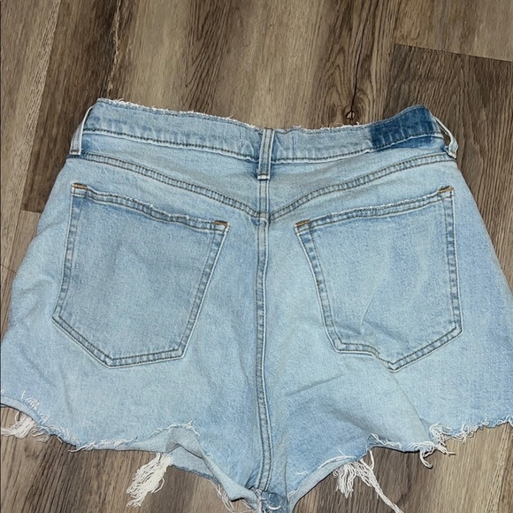 Abercrombie & Fitch Curve Love Mom Short - Picture 3 of 3